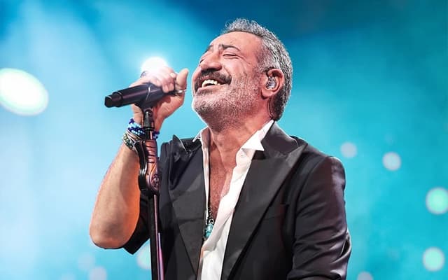 کنسرت Hakan Altun — استانبول