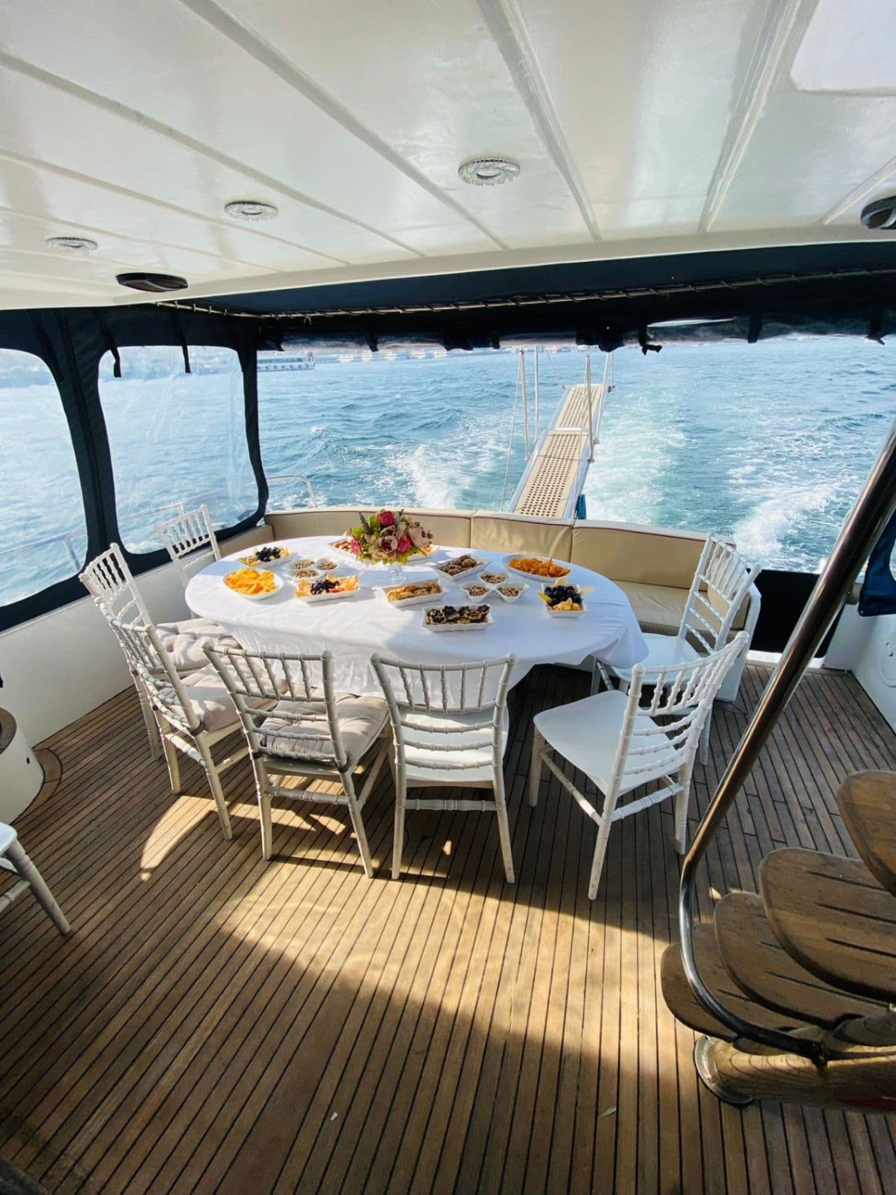 Rental Custom made 18m Motor Yacht - 310 — تصویر 5