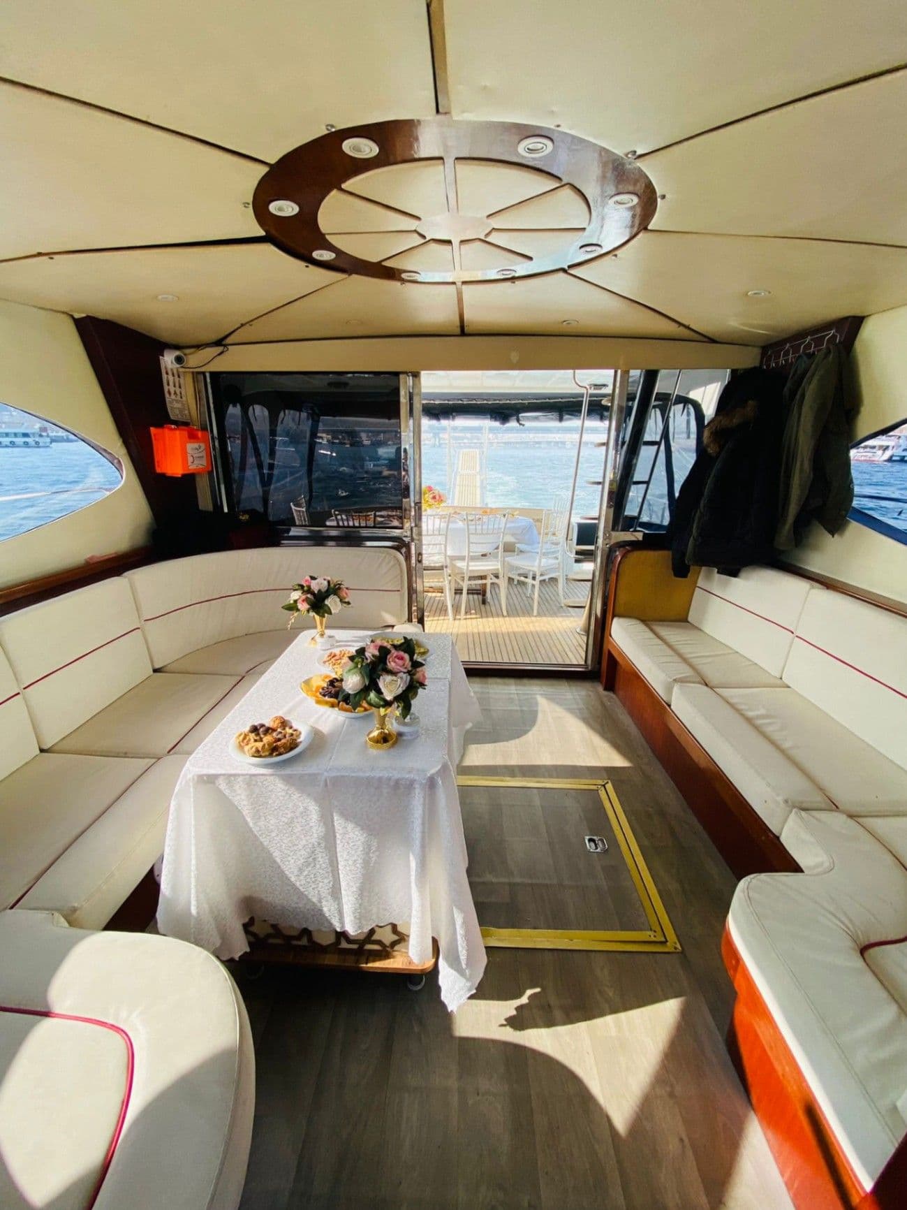 Rental Custom made 18m Motor Yacht - 310 — تصویر 7