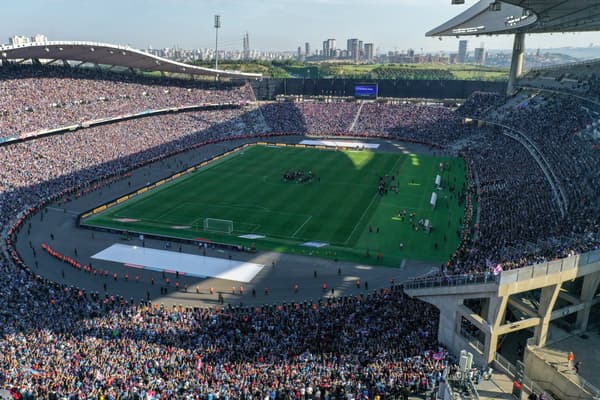 Atatürk Olimpiyat Stadyumu